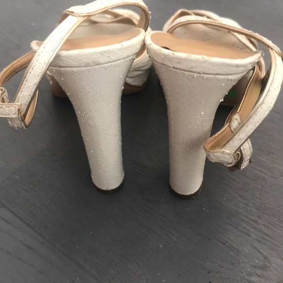 Valentino barely worn snake shoes - Picture 3 of 4